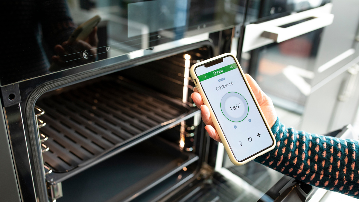 What Is a Smart Oven?