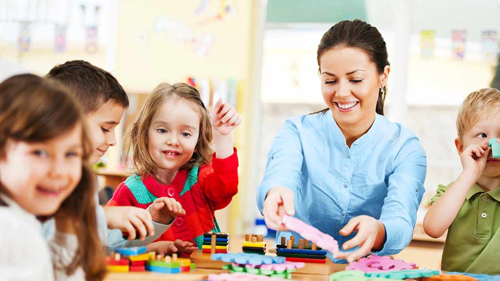 Federal budget 2015: childcare funding - will families pay more? | CHOICE