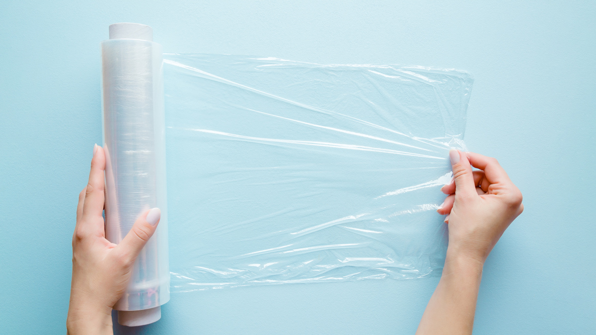 How we test cling wrap | CHOICE