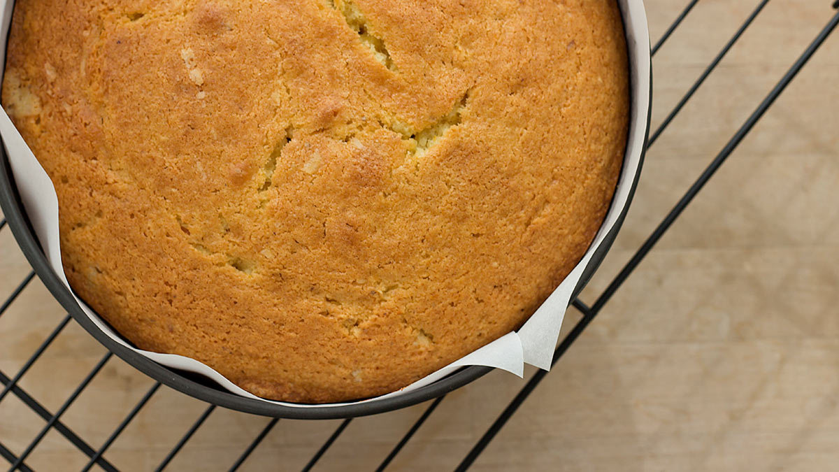 where to put hot baking pan